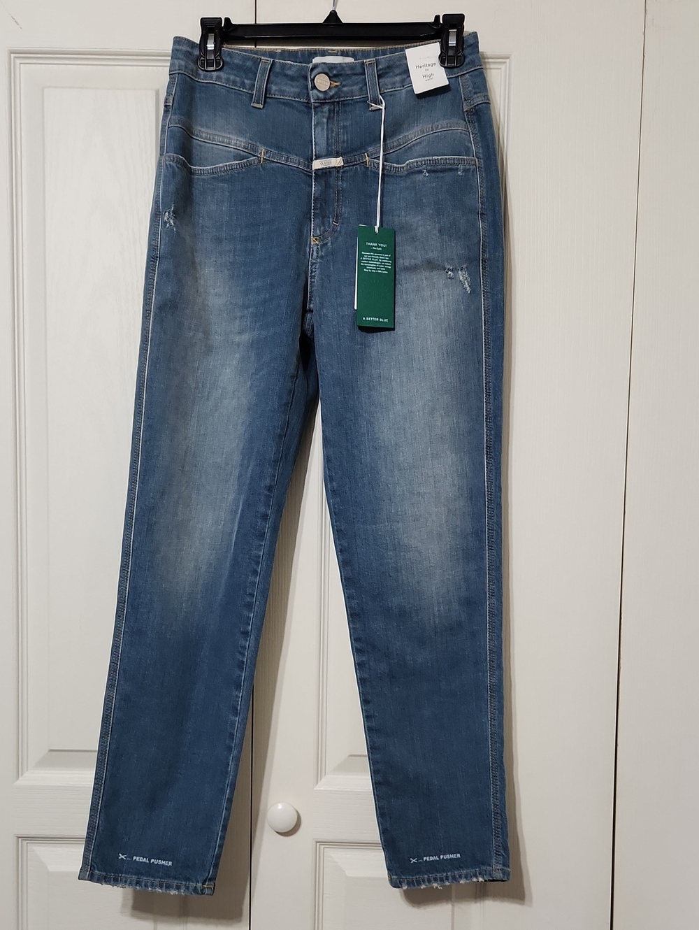 NWT Closed Pedal Pusher High Waist Jeans. Made In Italy. Size EU42/US6